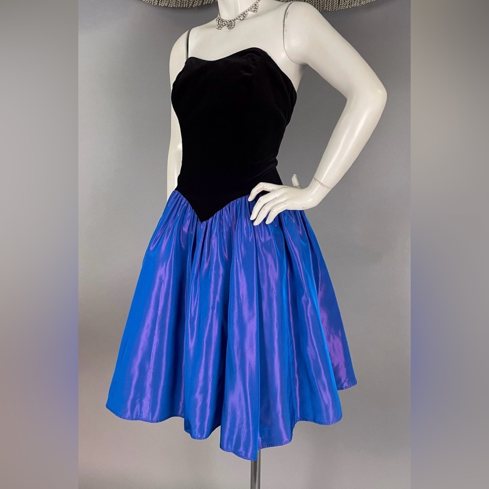 Laura Ashley Vintage Black Velvet & Taffeta Tea Dress Great Britain UK 12, US 10 - Picture 13 of 16